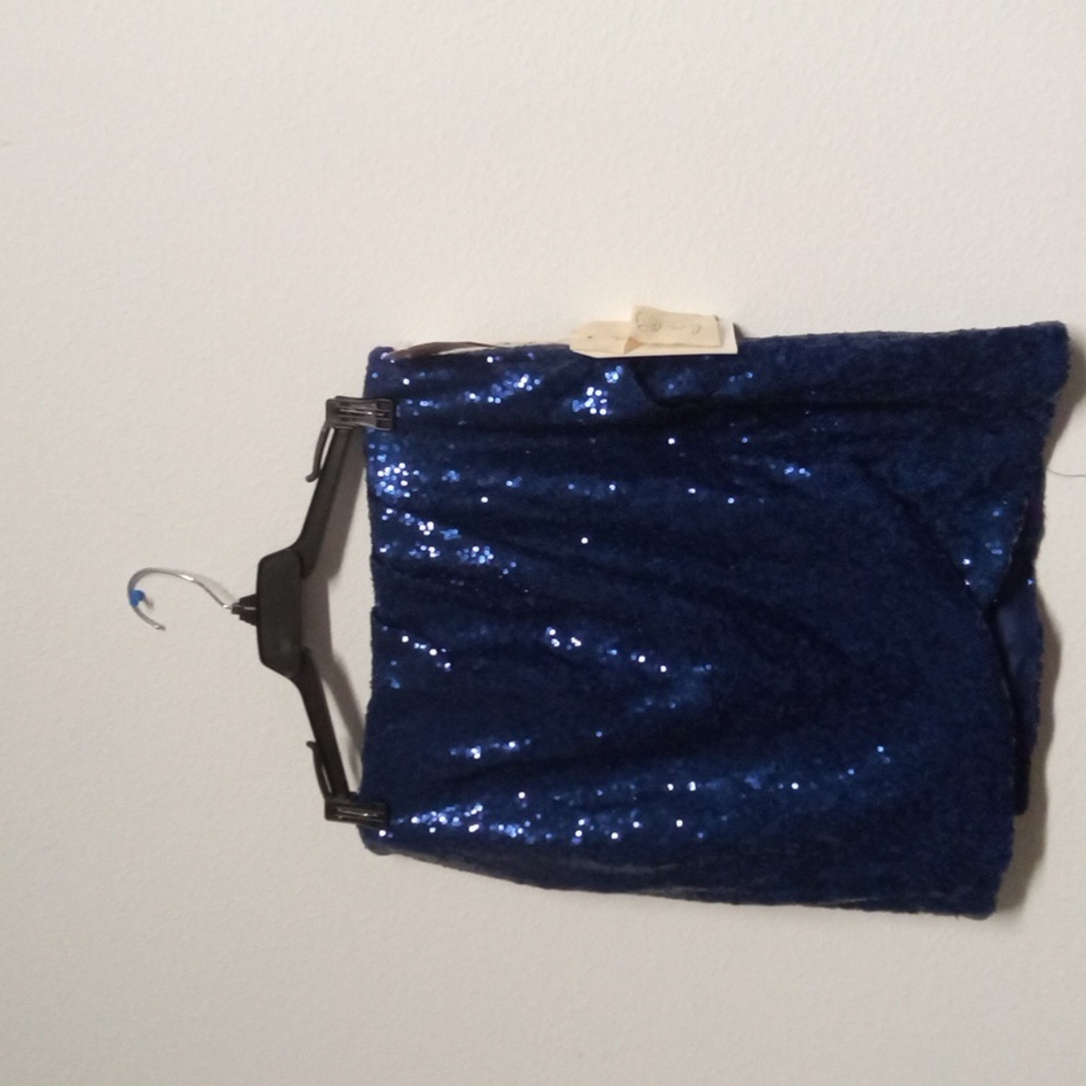 Super cute SECRET CHARM wrap skirt sz L